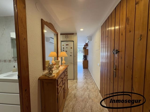 1 slaapkamer Strandappartement te koop in Salou met zwembad garage - € 150.000 (Ref: 9946774)