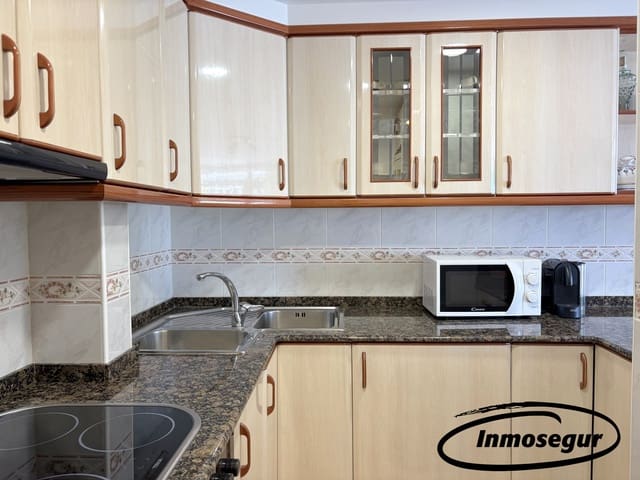 1 slaapkamer Strandappartement te koop in Salou met zwembad garage - € 150.000 (Ref: 9946774)