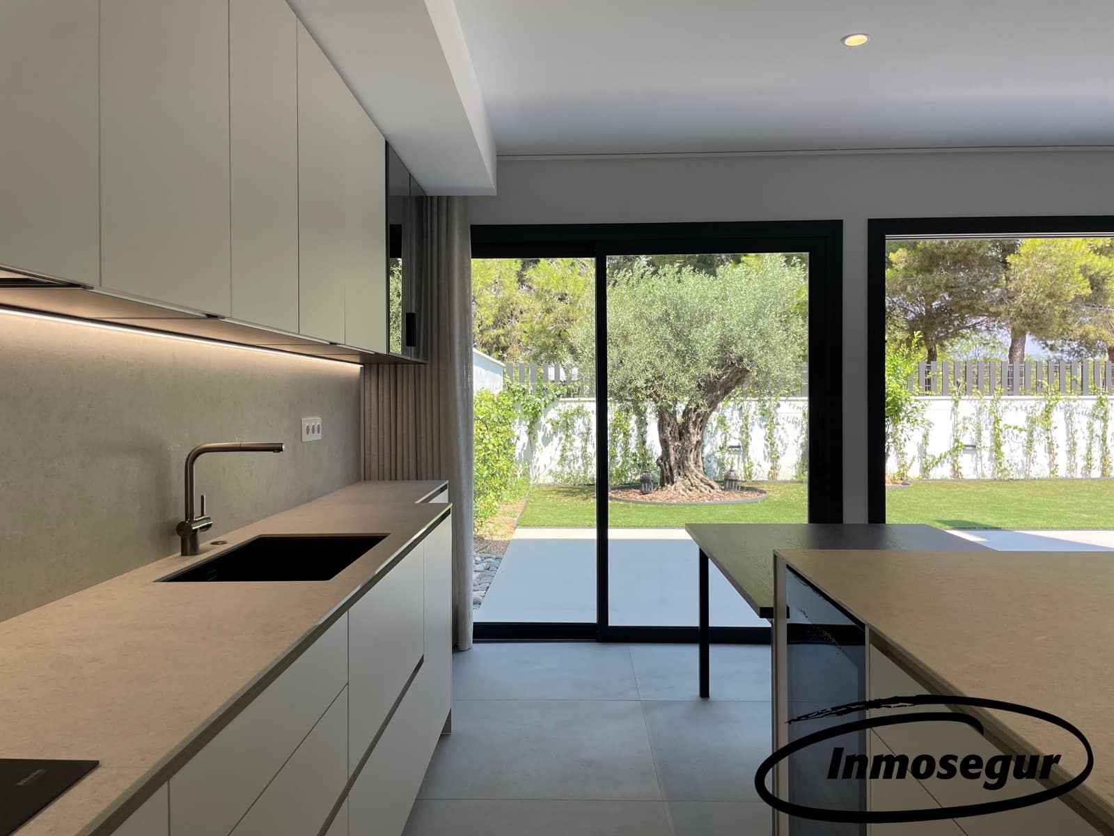 3 soveværelse Semi-Rækkehus til salg i Cambrils med garage - € 880.000 (Ref: 9983311)