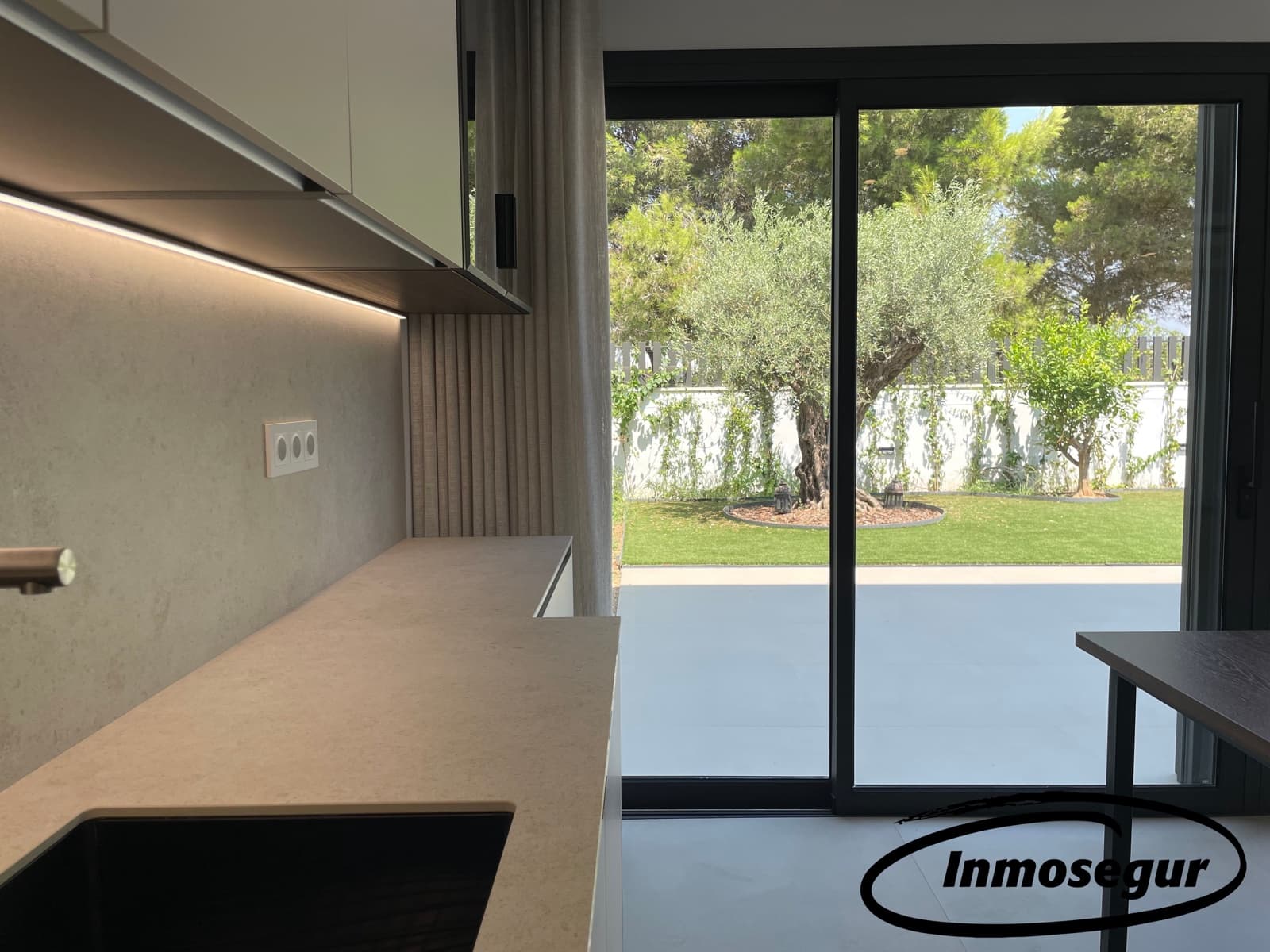 3 soveværelse Semi-Rækkehus til salg i Cambrils med garage - € 880.000 (Ref: 9983311)