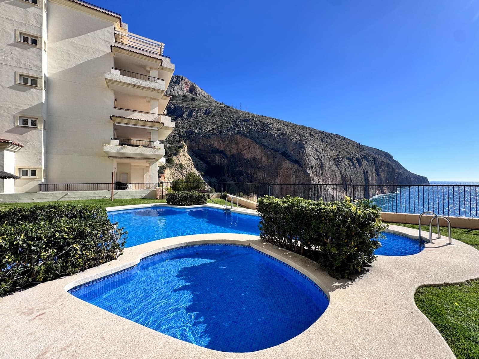 2 sypialnia Apartament na sprzedaż w Altea z basenem garażem - 595 000 € (Ref: 9807366)