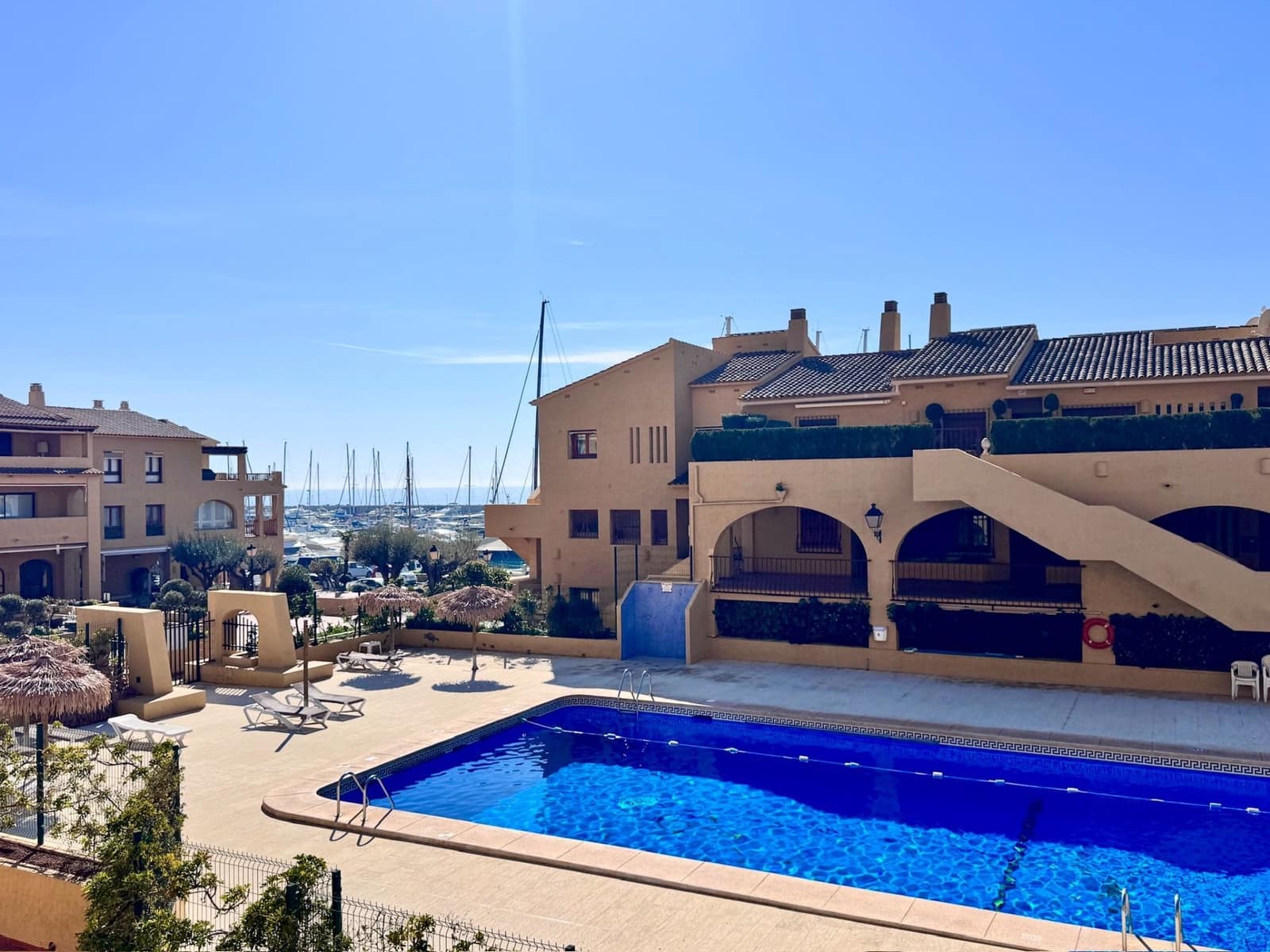 2 bedroom Apartment for sale in Altea with pool garage - € 450,000 (Ref: 9807367)