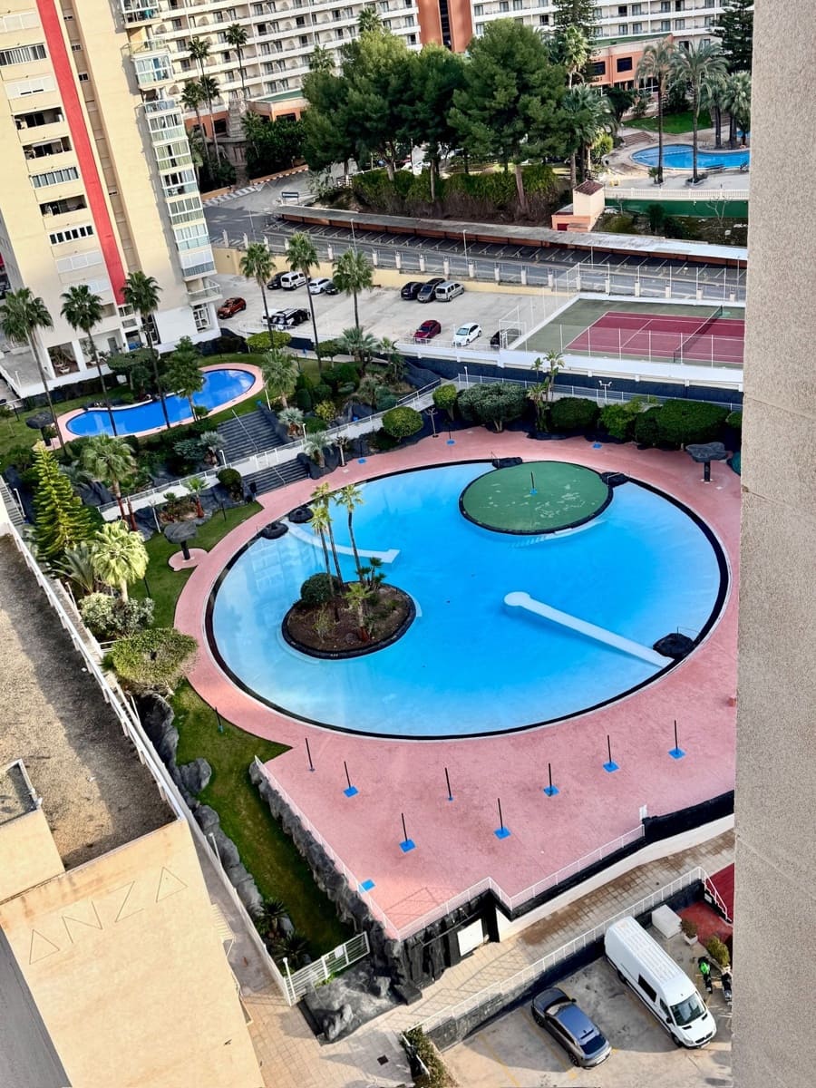 1 soverom Leilighet til salgs i Benidorm med svømmebasseng garasje - € 237 000 (Ref: 9807368)