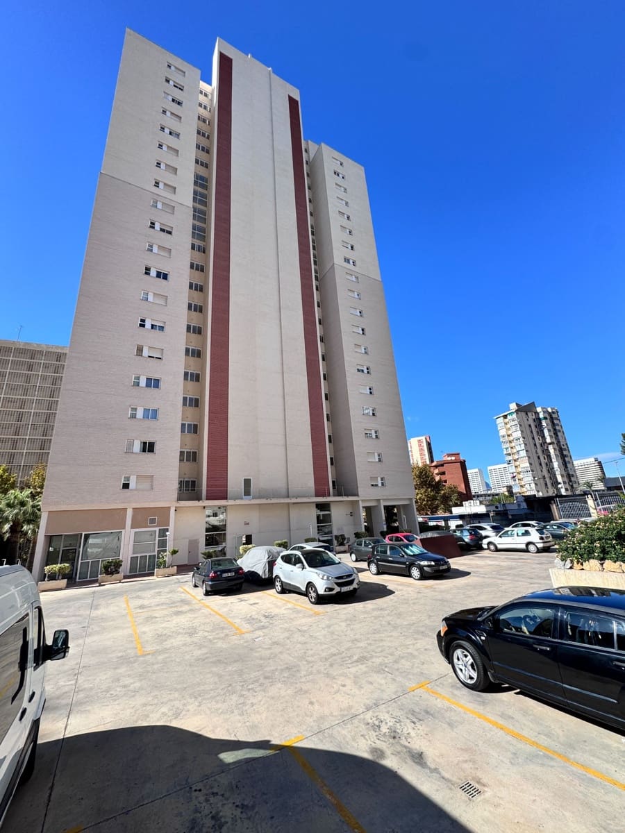 1 soverom Leilighet til salgs i Benidorm med svømmebasseng garasje - € 237 000 (Ref: 9807368)