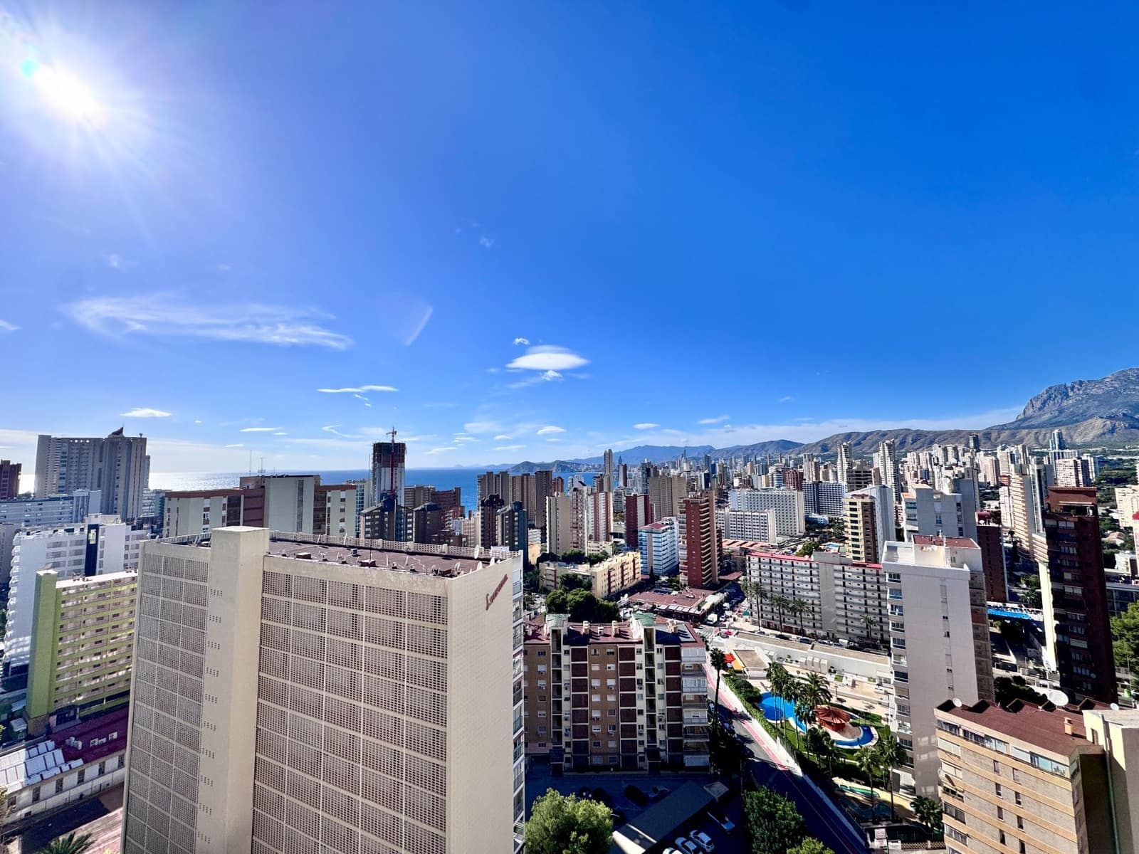 1 soverom Leilighet til salgs i Benidorm med svømmebasseng garasje - € 237 000 (Ref: 9807368)