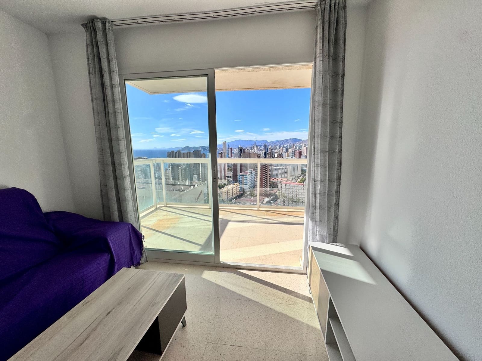 1 soverom Leilighet til salgs i Benidorm med svømmebasseng garasje - € 237 000 (Ref: 9807368)