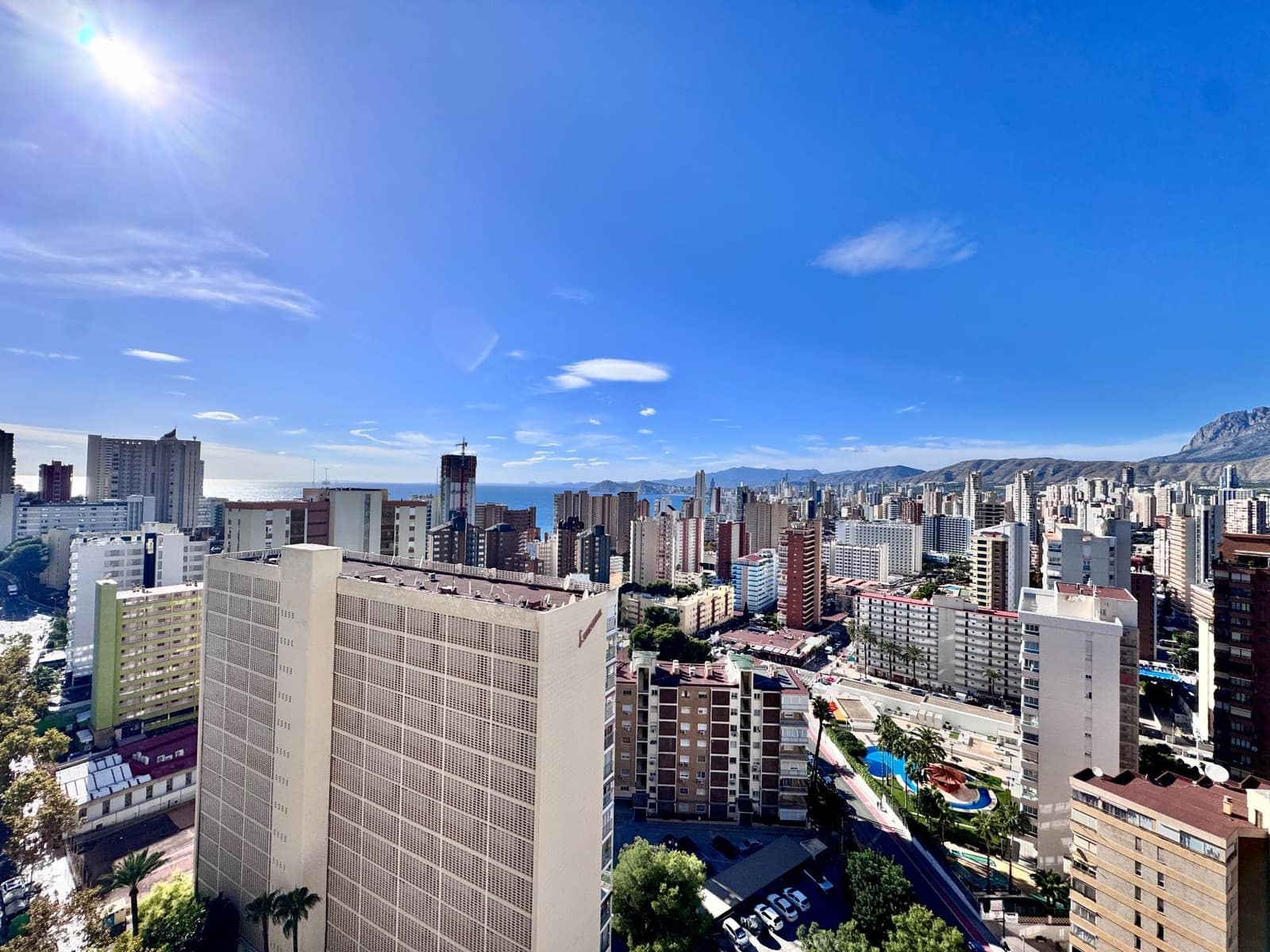 1 soverom Leilighet til salgs i Benidorm med svømmebasseng garasje - € 237 000 (Ref: 9807368)