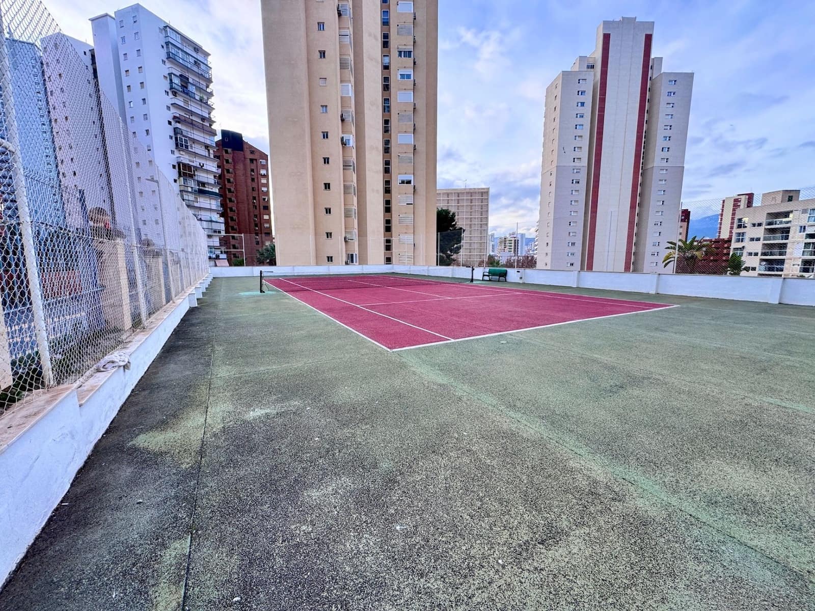 1 soverom Leilighet til salgs i Benidorm med svømmebasseng garasje - € 237 000 (Ref: 9807368)