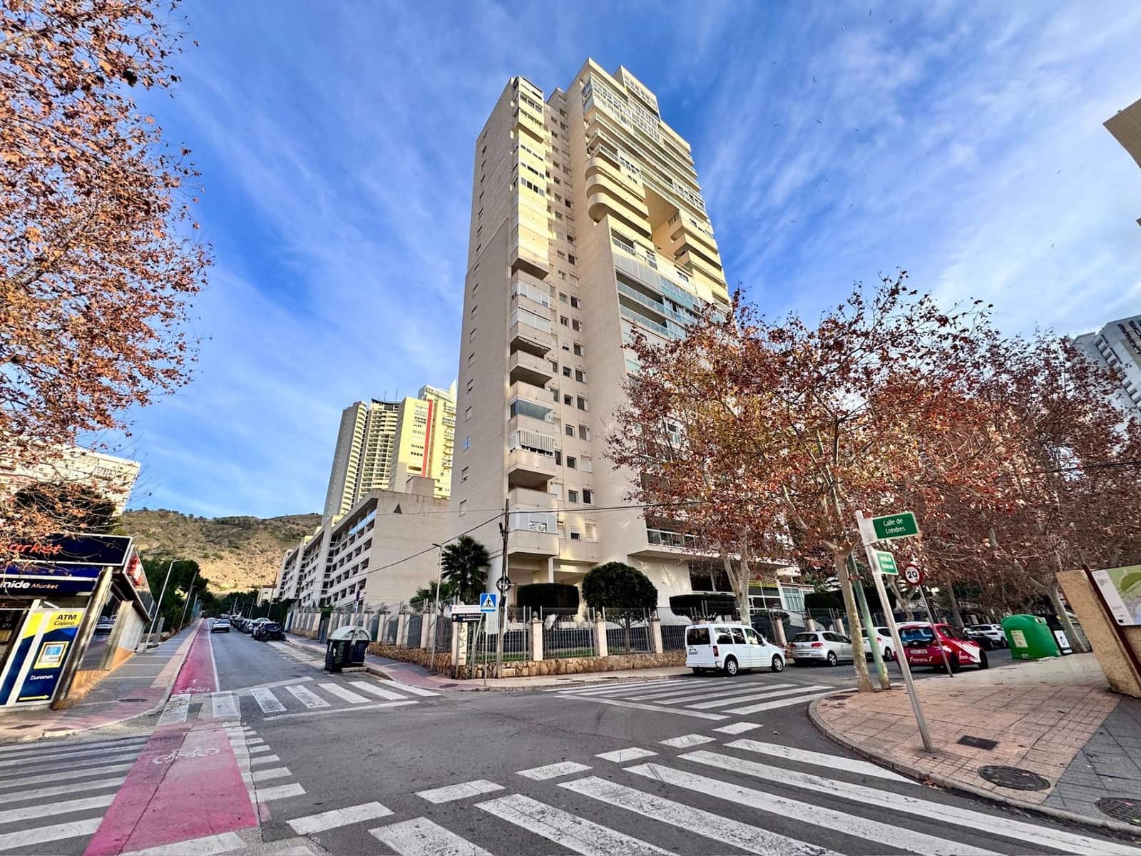 1 soverom Leilighet til salgs i Benidorm med svømmebasseng garasje - € 237 000 (Ref: 9807368)