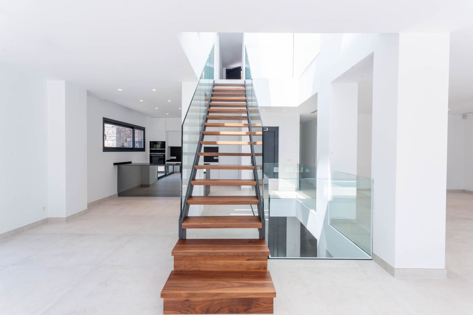 4 makuuhuone Huvila myytävänä paikassa Altea mukana uima-altaan 
autotalli - 1 700 000 € (Ref: 9807376)