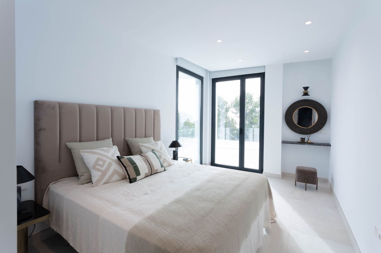 4 makuuhuone Huvila myytävänä paikassa Altea mukana uima-altaan 
autotalli - 1 700 000 € (Ref: 9807376)