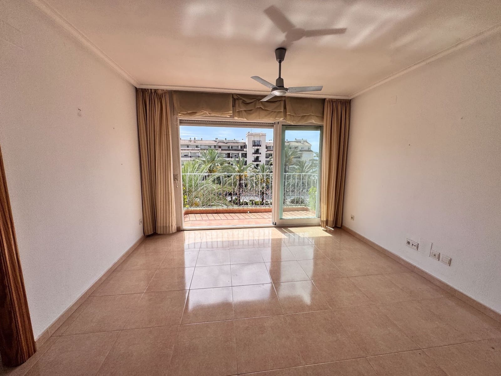 3 bedroom Apartment for sale in Altea with garage - € 389,500 (Ref: 9842675)