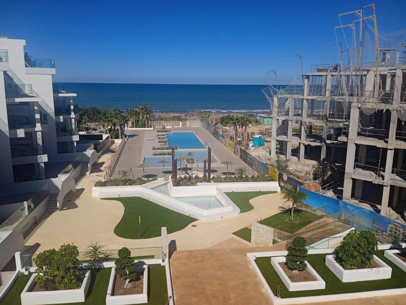 2 soveværelse Lejlighed til salg i Denia med swimmingpool - € 355.000 (Ref: 9859609)