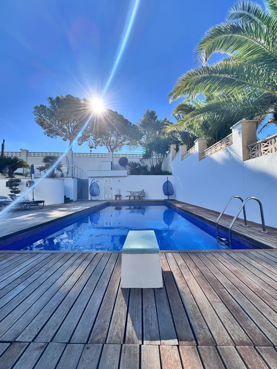 Chalet de 4 habitaciones en Altea en venta con piscina garaje - 1.200.000 € (Ref: 9903841)