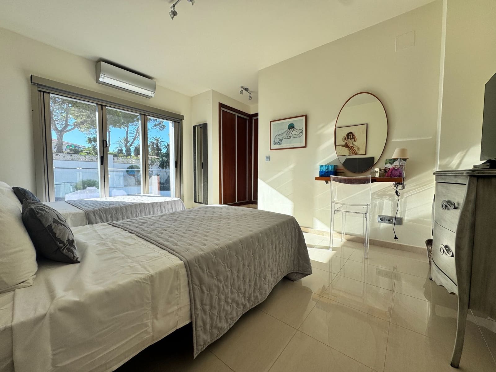 Chalet de 4 habitaciones en Altea en venta con piscina garaje - 1.200.000 € (Ref: 9903841)