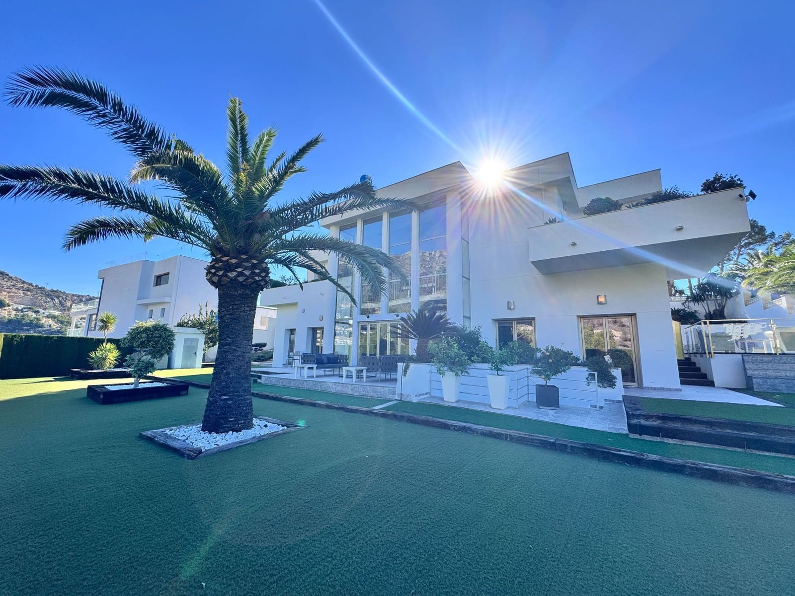 Chalet de 4 habitaciones en Altea en venta con piscina garaje - 1.200.000 € (Ref: 9903841)
