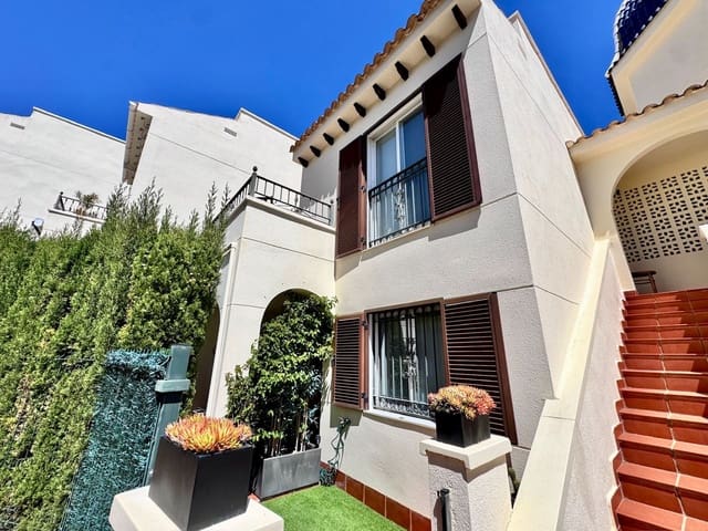 3 chambre Villa/Maison Semi-Mitoyenne à vendre à Altea la Vella, Altea avec piscine garage - 385 000 € (Ref: 9903843)