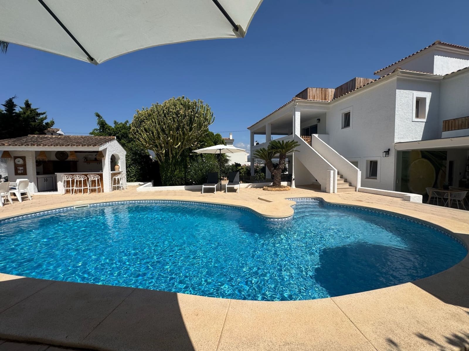 6 sovrum Villa till salu i Albir med pool garage - 1 795 000 € (Ref: 9952000)