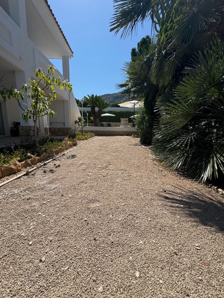 6 sovrum Villa till salu i Albir med pool garage - 1 795 000 € (Ref: 9952000)