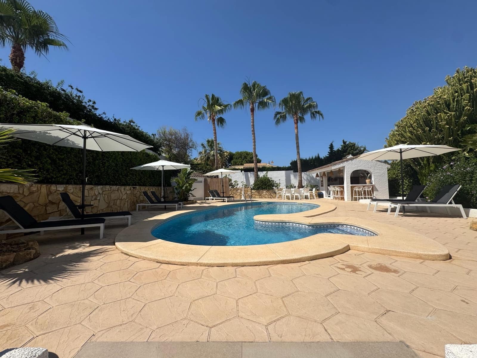 6 sovrum Villa till salu i Albir med pool garage - 1 795 000 € (Ref: 9952000)
