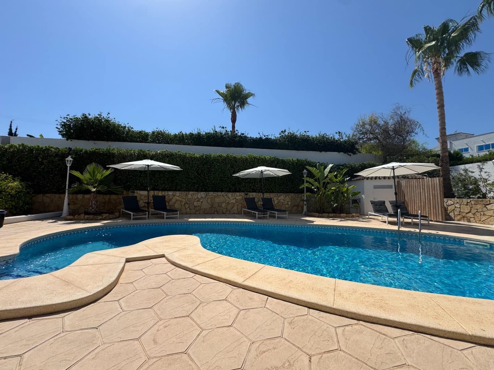 6 sovrum Villa till salu i Albir med pool garage - 1 795 000 € (Ref: 9952000)