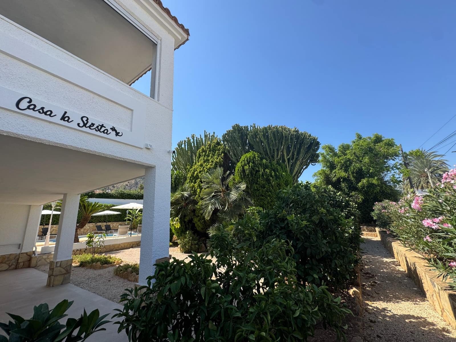 6 sovrum Villa till salu i Albir med pool garage - 1 795 000 € (Ref: 9952000)