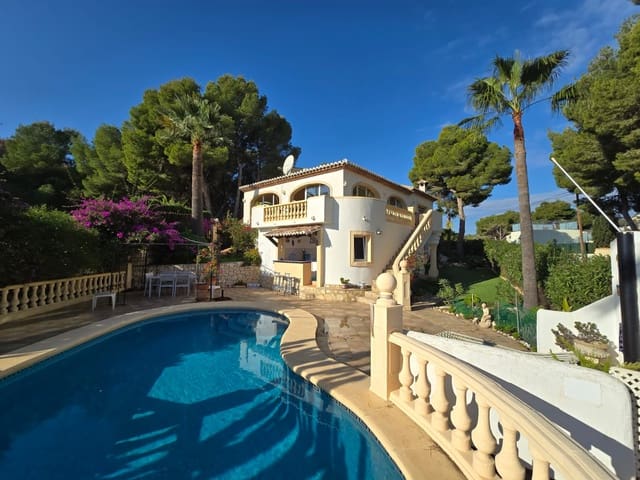 3 Zimmer Villa zu verkaufen in Teulada, Teulada-Moraira - 695.000 € (Ref: 8826955)