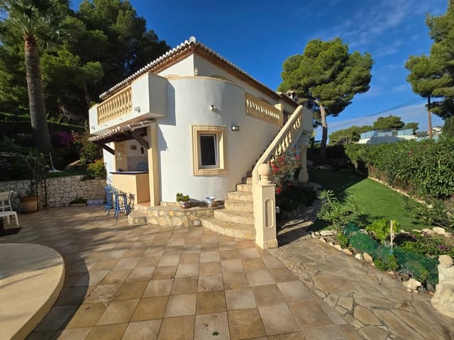 3 Zimmer Villa zu verkaufen in Teulada, Teulada-Moraira - 695.000 € (Ref: 8826955)