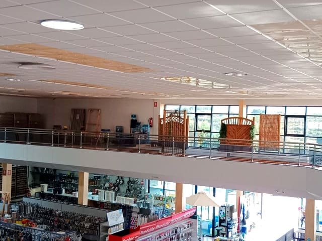 Commercial for rent in Benissa - € 2,500 (Ref: 10017032)