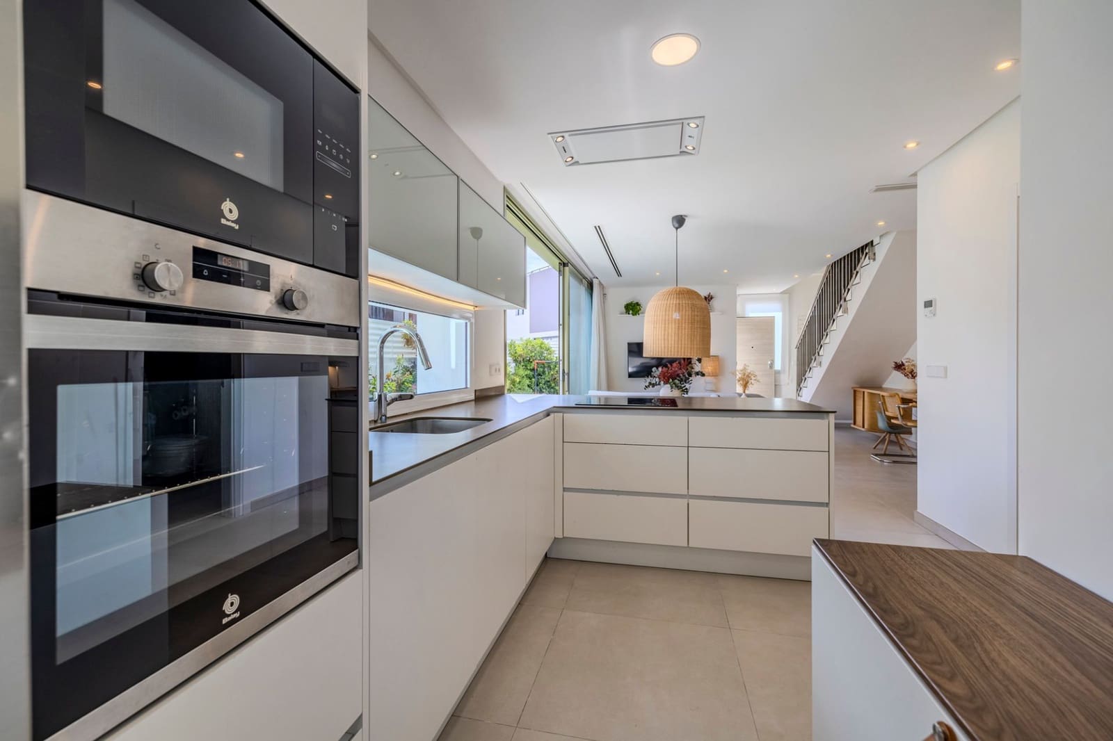 3 bedroom Villa for sale in Denia with pool garage - € 499,000 (Ref: 10054623)