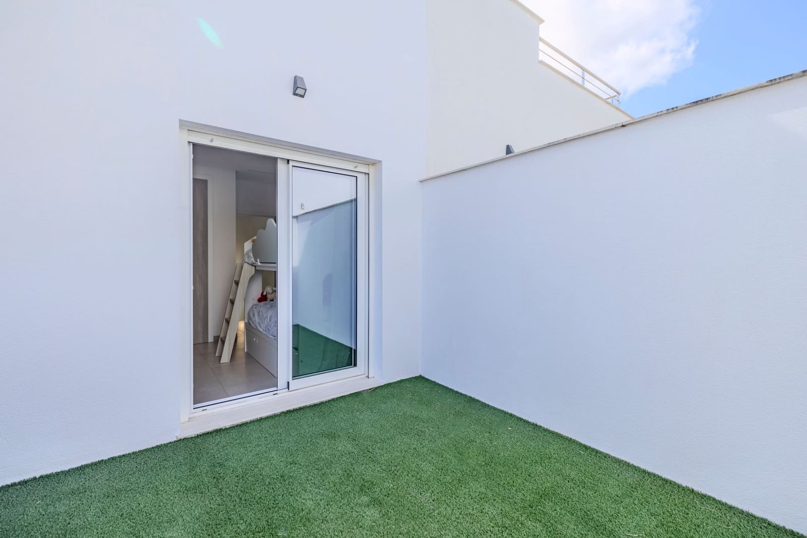 3 bedroom Villa for sale in Denia with pool garage - € 499,000 (Ref: 10054623)