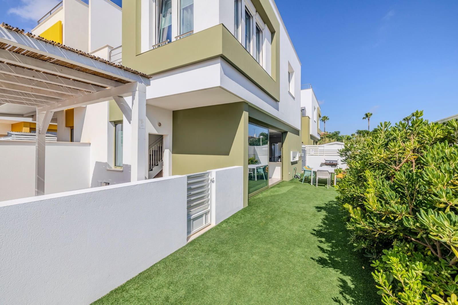 3 bedroom Villa for sale in Denia with pool garage - € 499,000 (Ref: 10054623)