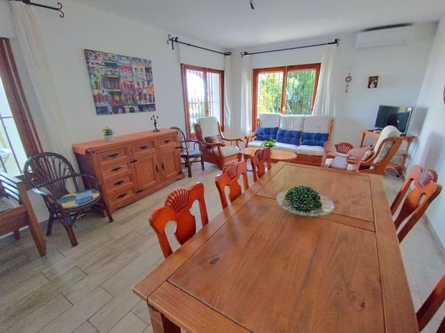 Chalet de 3 habitaciones en Calpe / Calp en alquiler con piscina garaje - 1.000 € (Ref: 10061246)