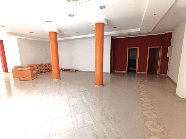 Kommersiell til leie i Benissa - € 800 (Ref: 10061247)