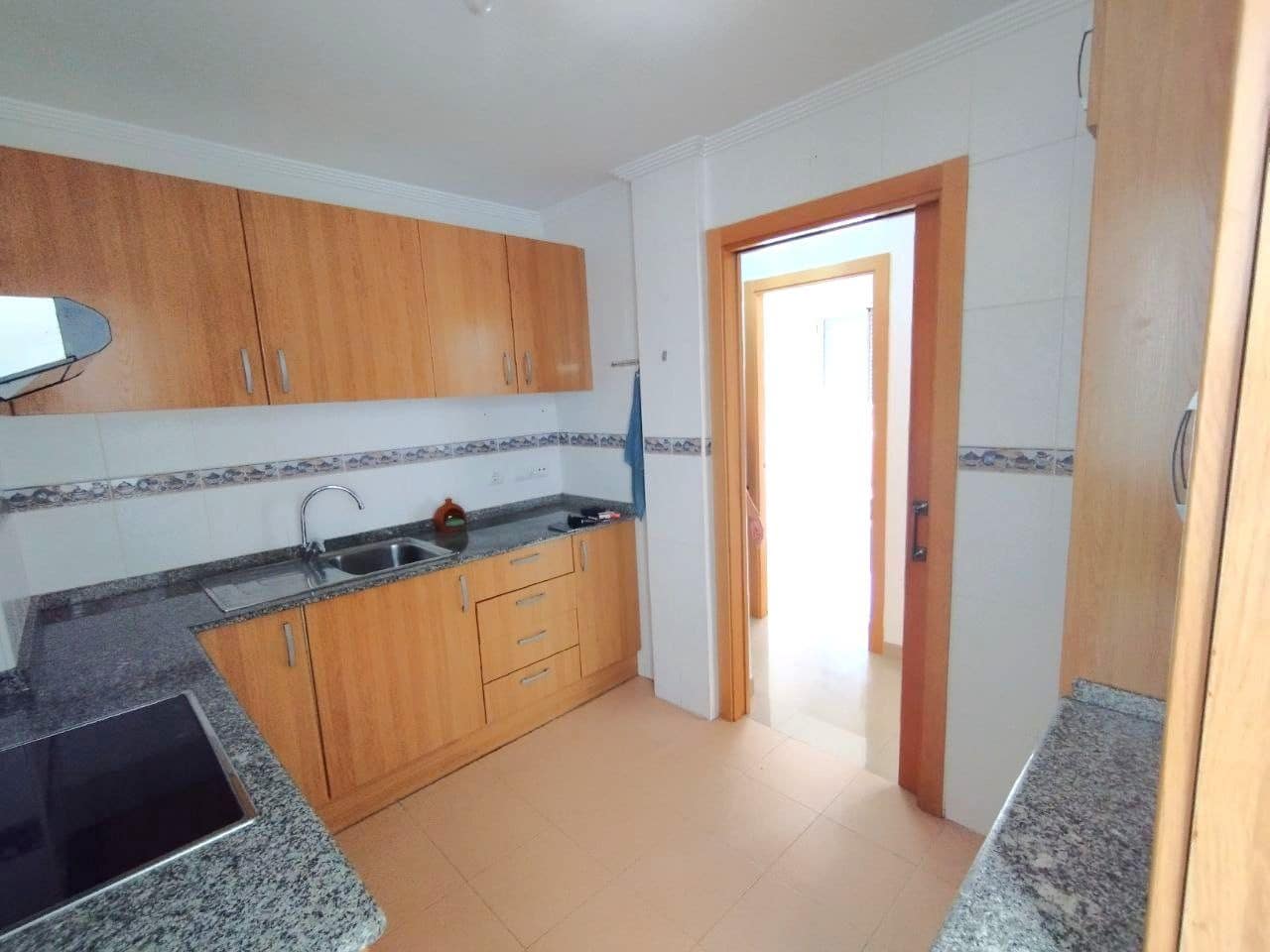 3 soveværelse Lejlighed til leje i Benissa med garage - € 750 (Ref: 10080373)
