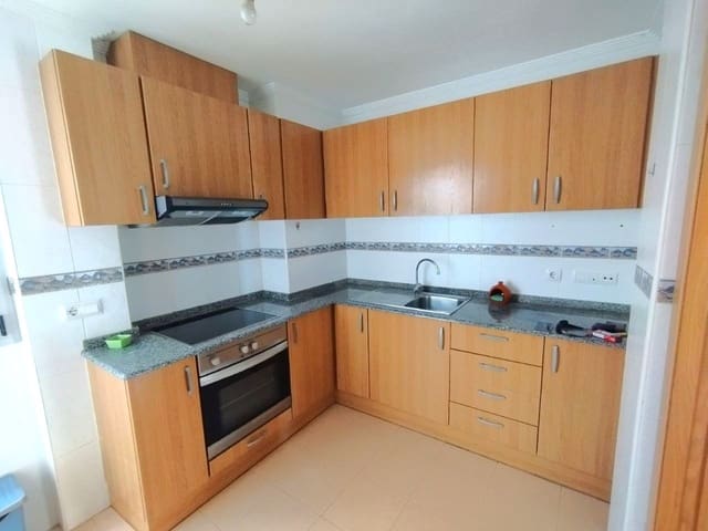 3 soveværelse Lejlighed til leje i Benissa med garage - € 750 (Ref: 10080373)