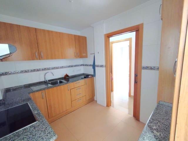 3 soveværelse Lejlighed til leje i Benissa med garage - € 750 (Ref: 10080373)