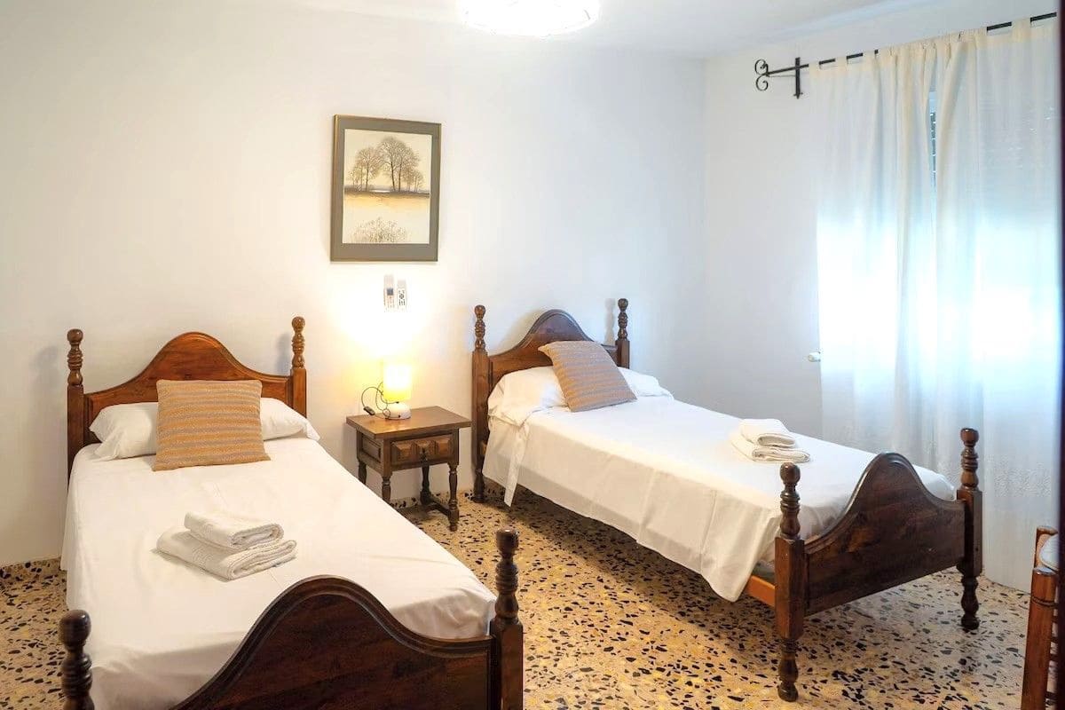 5 bedroom Villa for rent in Benissa with pool garage - € 3,000 (Ref: 10101543)