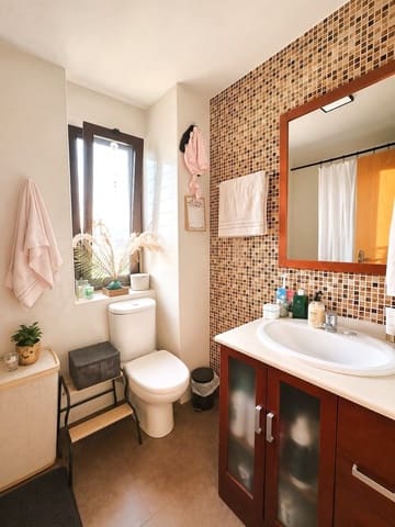 2 Zimmer Apartment zu verkaufen in Benidorm mit Pool Garage - 375.000 € (Ref: 10166075)