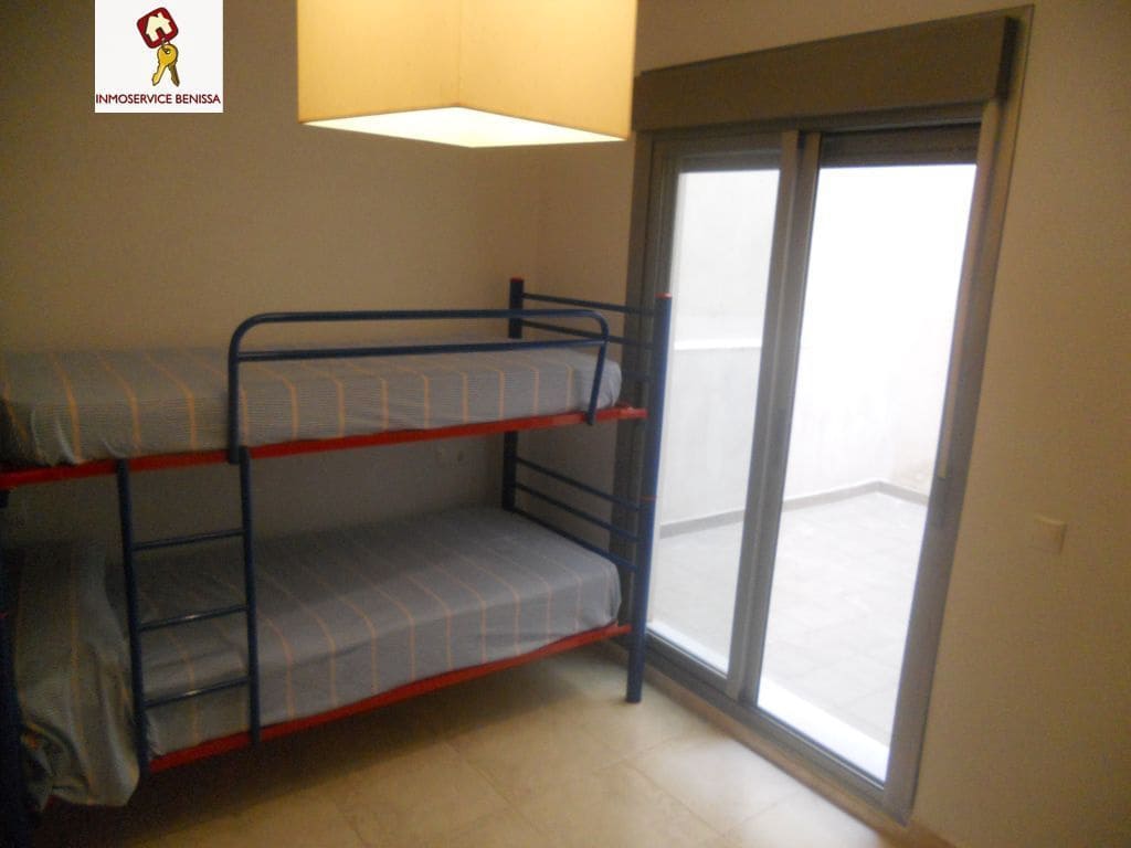2 slaapkamer Flat te huur in Benissa met garage - € 650 (Ref: 10173158)