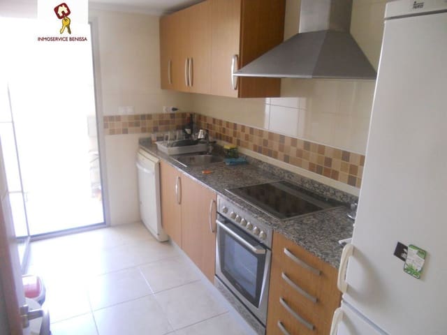 2 slaapkamer Flat te huur in Benissa met garage - € 650 (Ref: 10173158)
