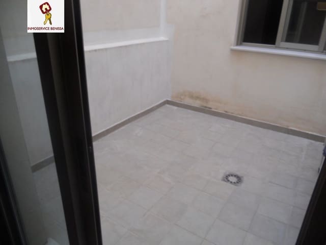 2 slaapkamer Flat te huur in Benissa met garage - € 650 (Ref: 10173158)