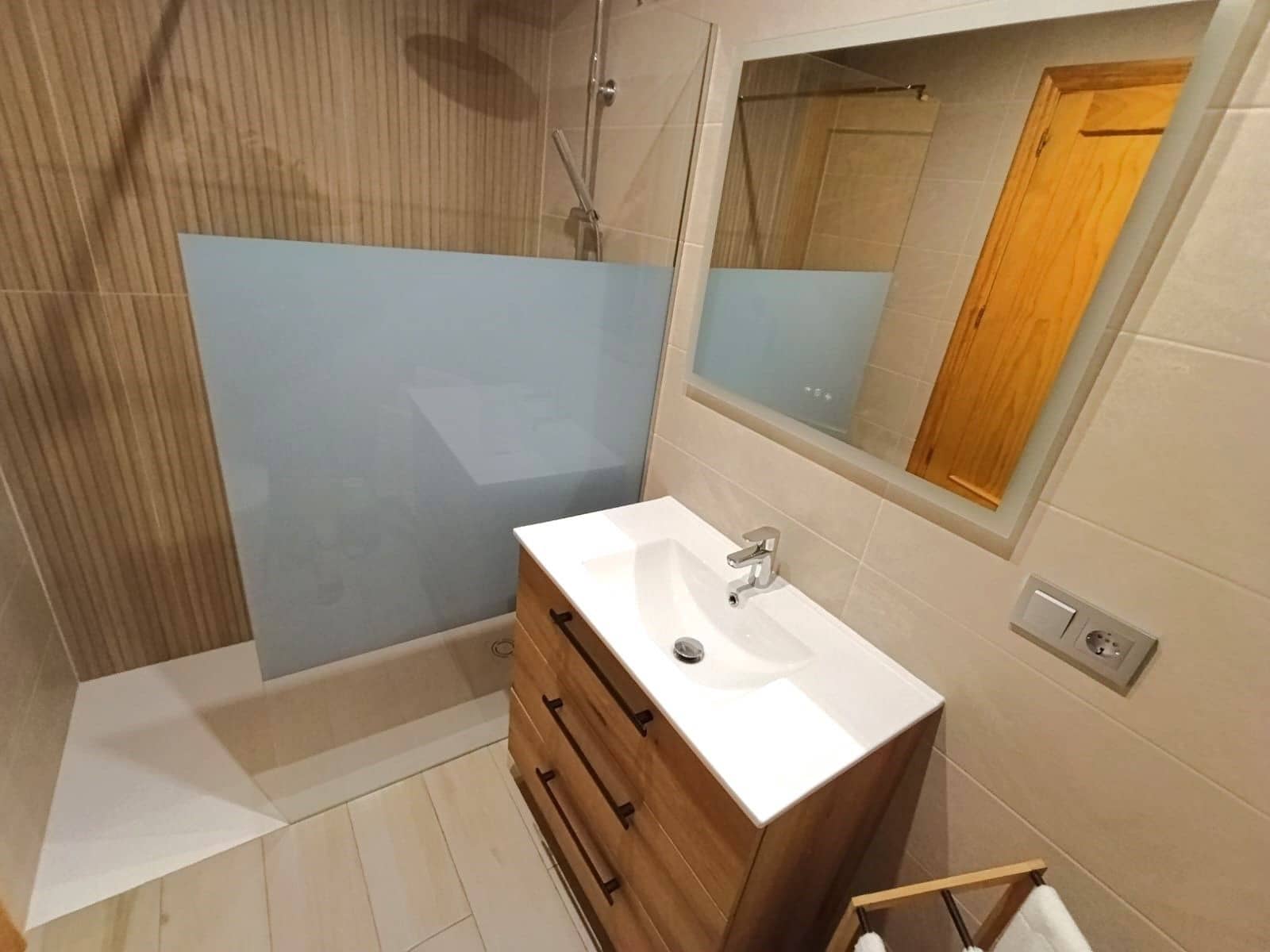 3 soverom Leilighet til leie i Calpe / Calp med svømmebasseng - € 1 200 (Ref: 10176341)