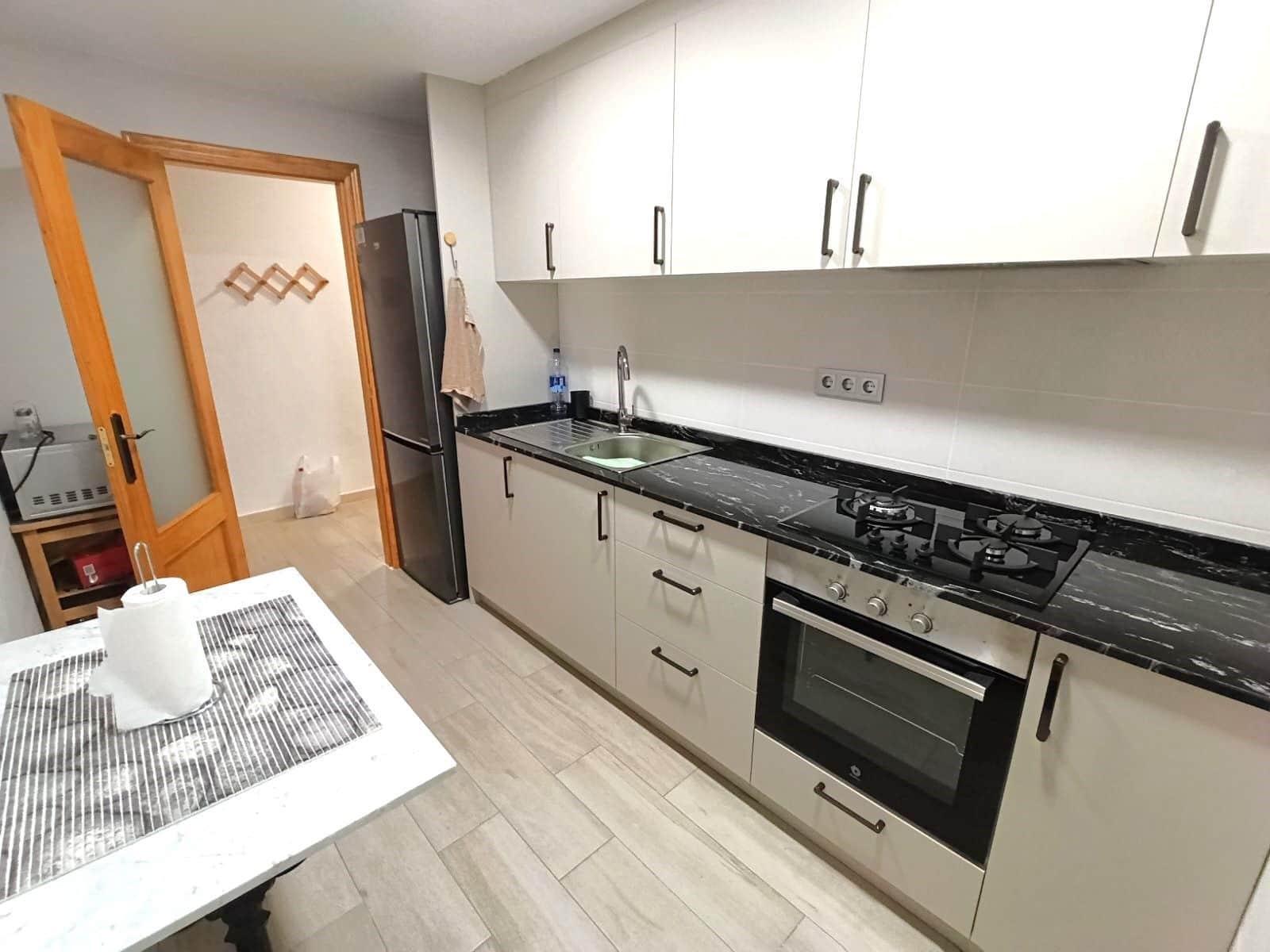 3 soverom Leilighet til leie i Calpe / Calp med svømmebasseng - € 1 200 (Ref: 10176341)