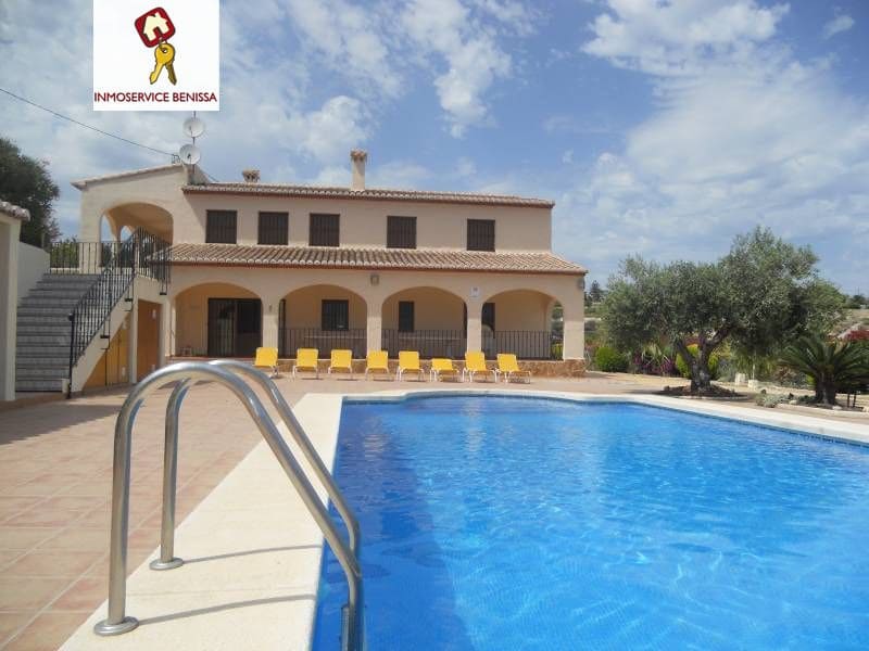 8 Zimmer Villa zu verkaufen in Moraira mit Pool Garage - 2.000.000 € (Ref: 3108261)