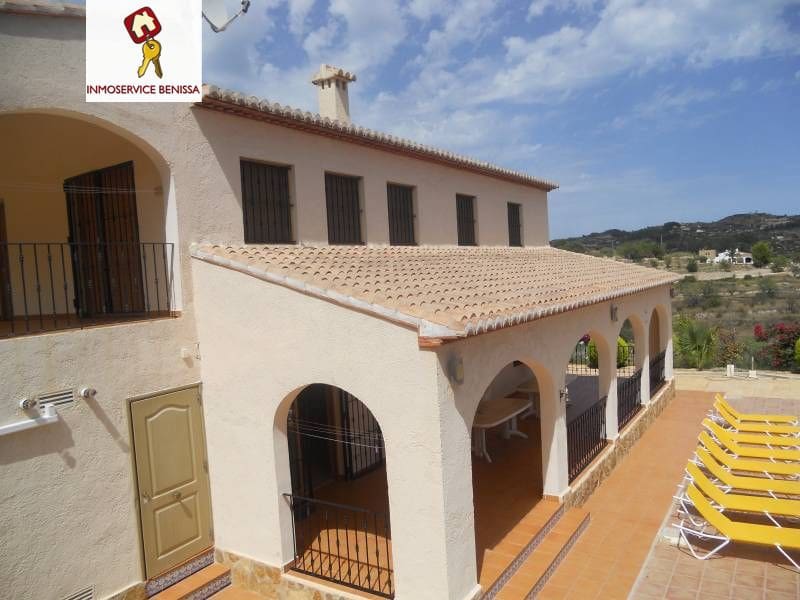 8 Zimmer Villa zu verkaufen in Moraira mit Pool Garage - 2.000.000 € (Ref: 3108261)