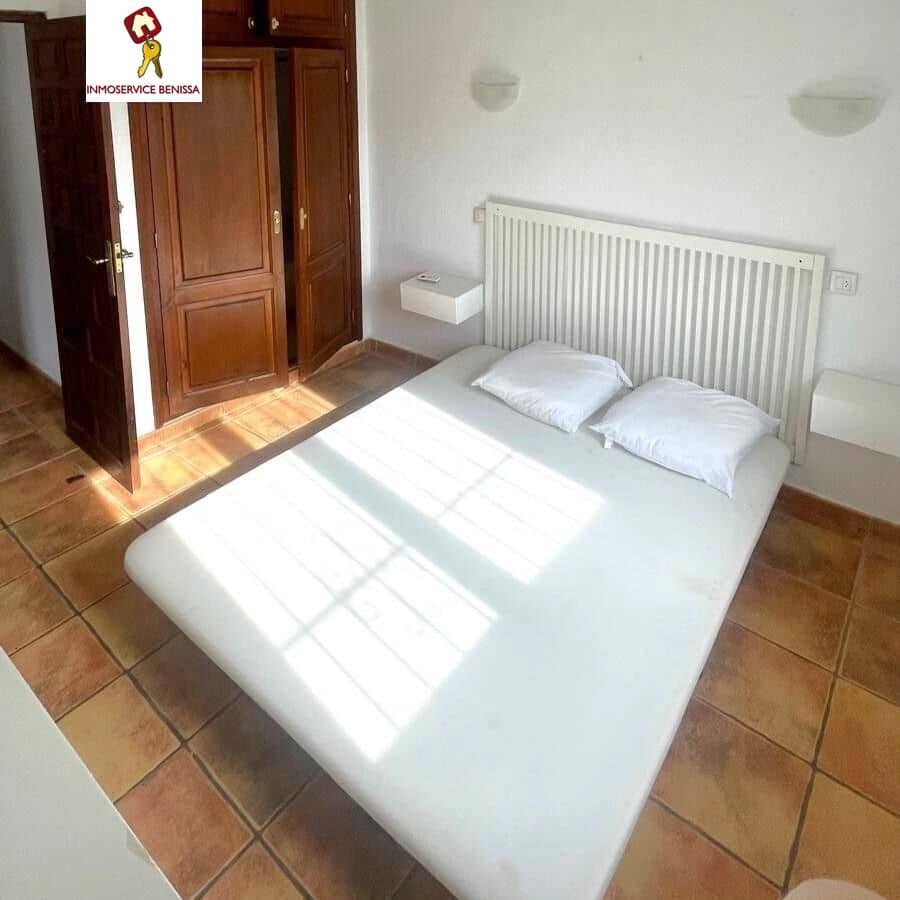 4 bedroom Villa for sale in Moraira with pool - € 595,000 (Ref: 4635954)