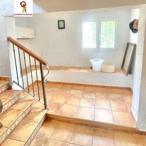 4 bedroom Villa for sale in Moraira, Teulada-Moraira with pool - € 595,000 (Ref: 4635954)