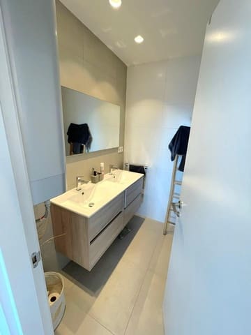 Appartement de 3 chambres à louer à Moraira, Teulada-Moraira - 1 600 € (Ref: 6889415)