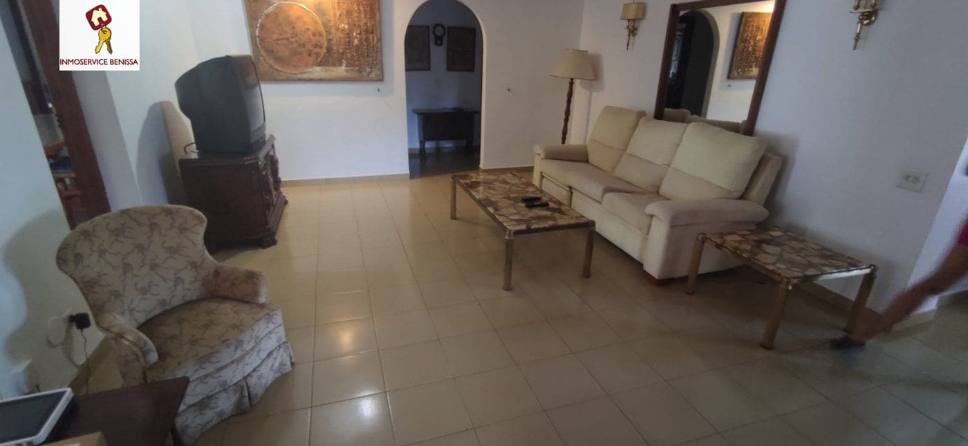 Villa for sale in Benissa with pool garage - € 610,000 (Ref: 7158950)